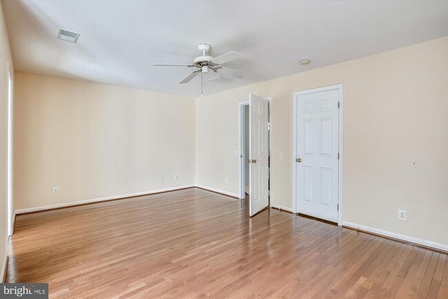 Building Photo - 5413 Summer Leaf Ln