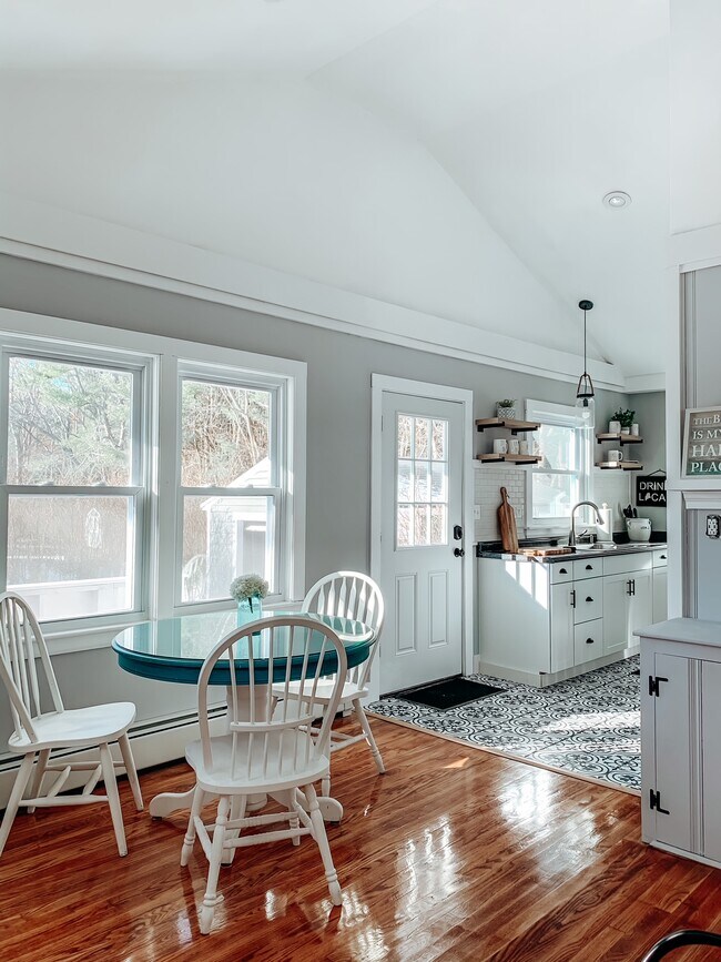 Building Photo - 5 Oceanview Rd