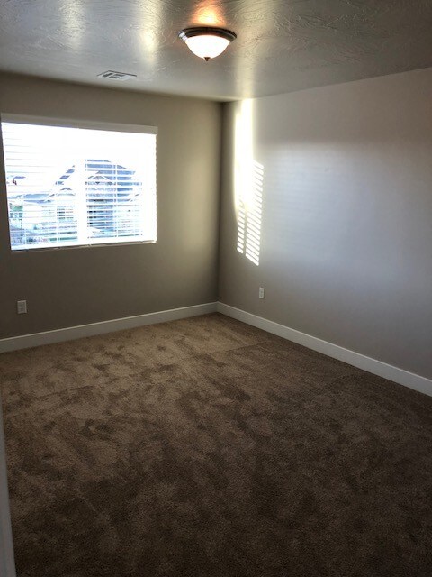 Building Photo - 3378 E Crimson Ridge Dr