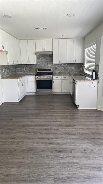Building Photo - 2122 Braesmeadow Ln