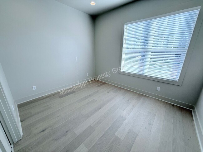 Building Photo - 3BD/3BA For Rent at The Southern