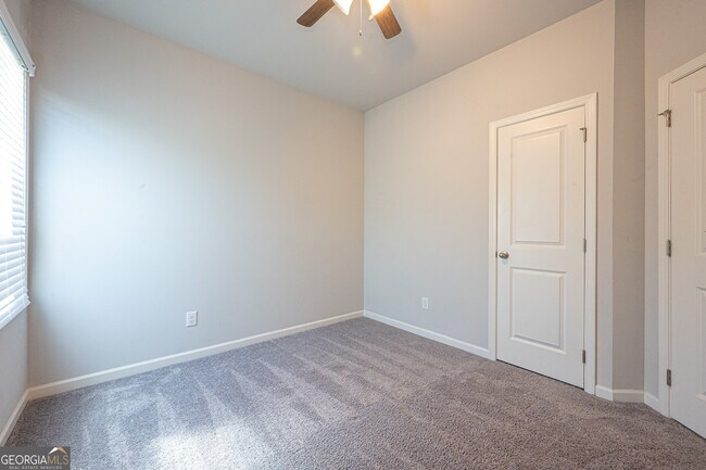 Building Photo - 4417 Beechnut Vw