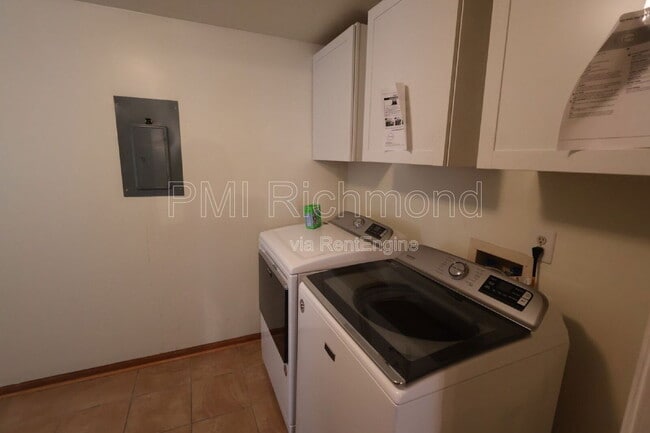 Building Photo - 15808 Tinsberry Pl