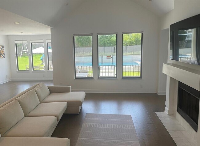 Building Photo - 16308 Paddlefish Wy