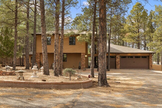 Building Photo - One of the Best Rental Opportunities In All of Flagstaff located in Lakeside Acres