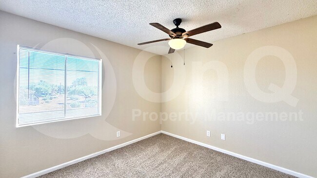 Building Photo - 2724 W McLellan Blvd