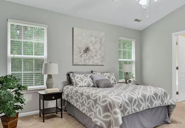 Building Photo - 3122 Binghampton Ln