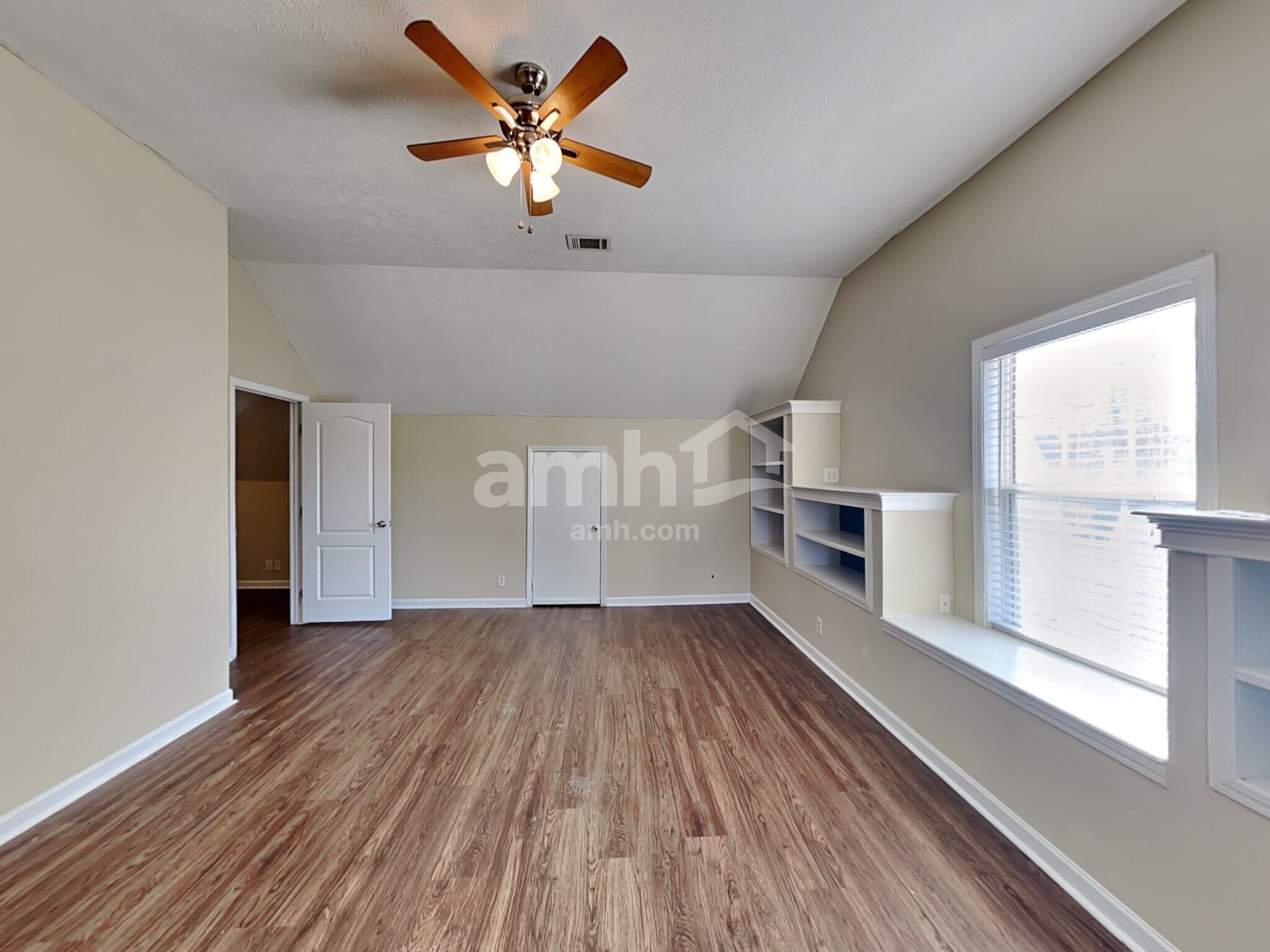 Building Photo - 803 Buckhaven Dr