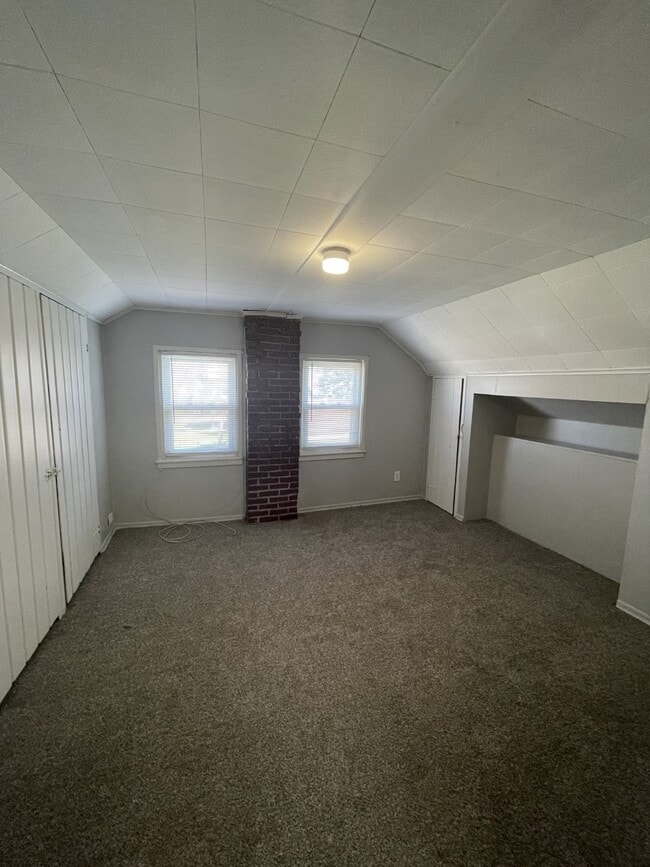 Building Photo - 1307 Mansfield St