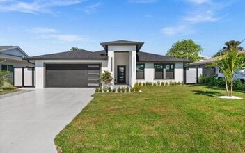 Building Photo - 135 Tahiti Cir