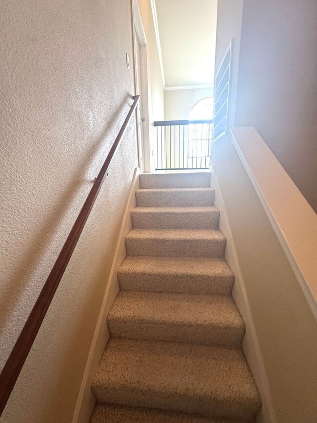 Building Photo - GREAT LOCATION NEAR MEDICAL & USAA | 3 BEDS | 3.5 BATHS