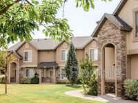 Building Photo - 450 W 1800 N