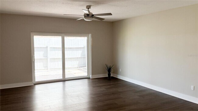 Building Photo - 6919 PLACE DE Ln