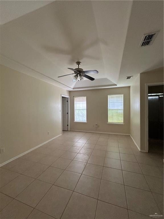 Building Photo - 14 Bracey