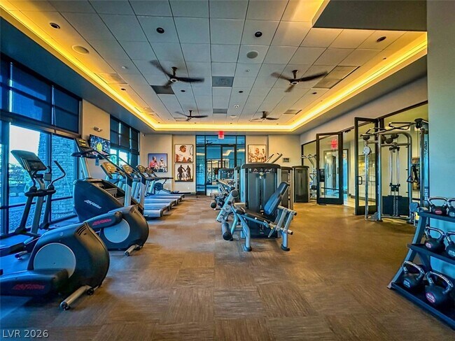 Building Photo - 6714 Desert Crimson St