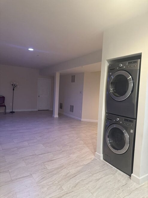 Building Photo - 7023 Sand Cherry Way