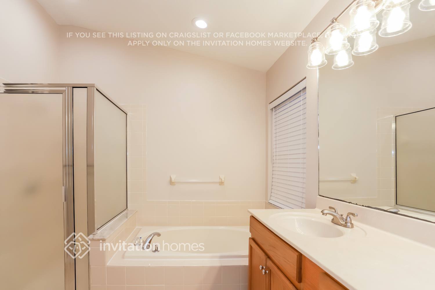 Building Photo - 12753 Standbridge Dr