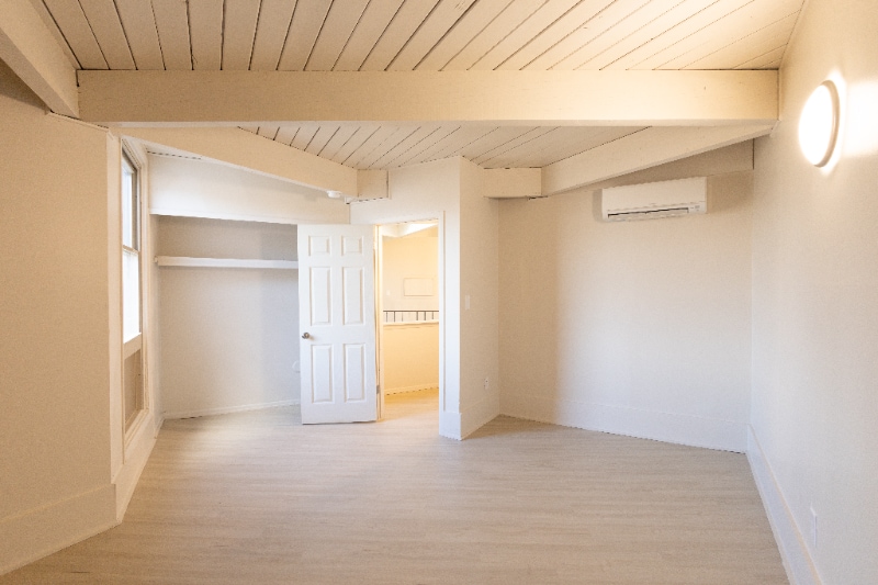 Building Photo - 4301 Harriet St