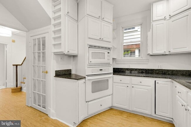 Building Photo - 3717 Legation St NW