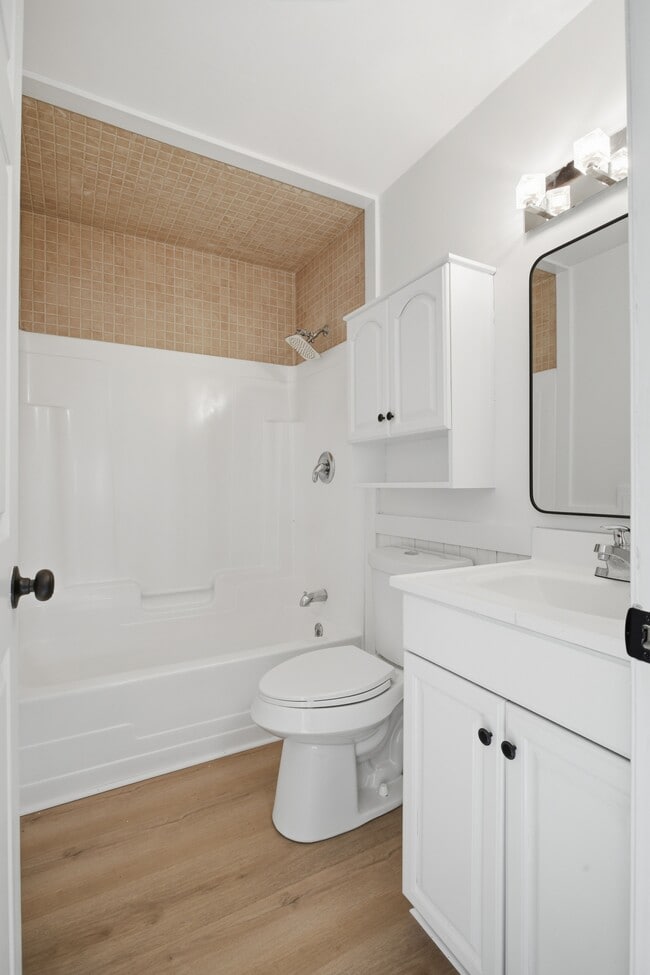 Building Photo - 3607 Sunridge Dr