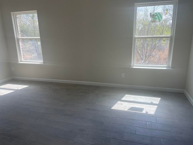 Building Photo - 314 Javier Dr