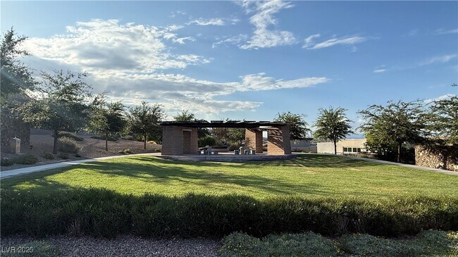 Building Photo - 6208 Petroglyph Ave