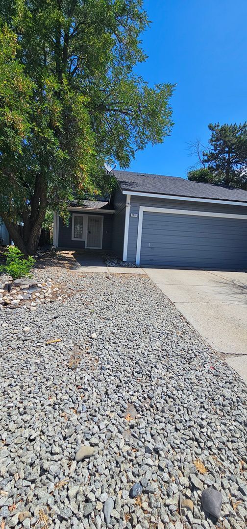 Building Photo - Updated 3-Bedroom Sparks Home | 1,500+ Sq Ft | 2.5 Baths | Fireplace | Fenced Yard | $2,400