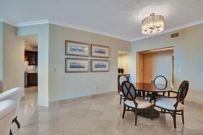 Building Photo - 17875 Collins Ave