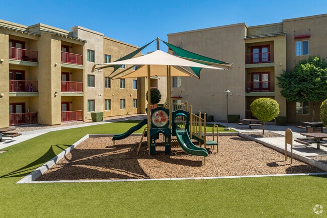 Building Photo - Heritage Apartments