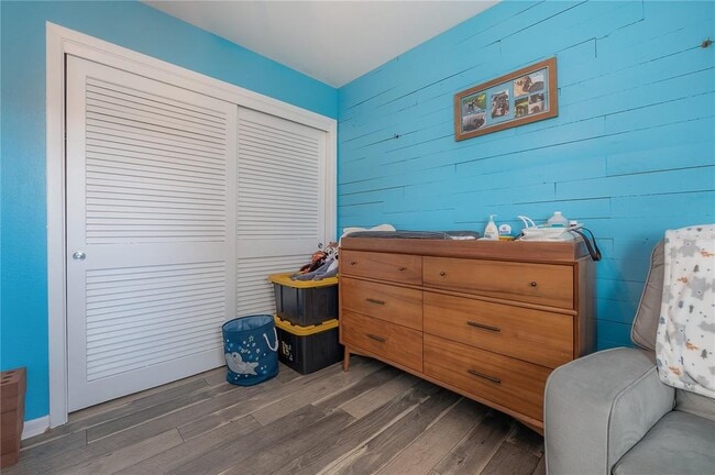 Building Photo - 2523 Lake Ellen Cir