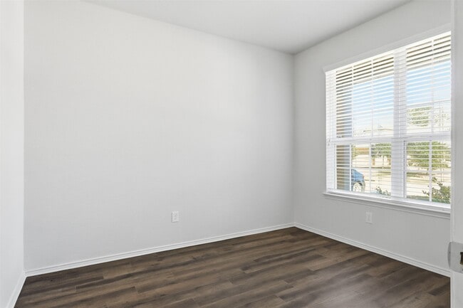 Building Photo - 15917 Tug Ct