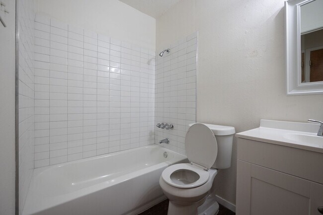 Building Photo - West Campus condos in small complex! W/D i...