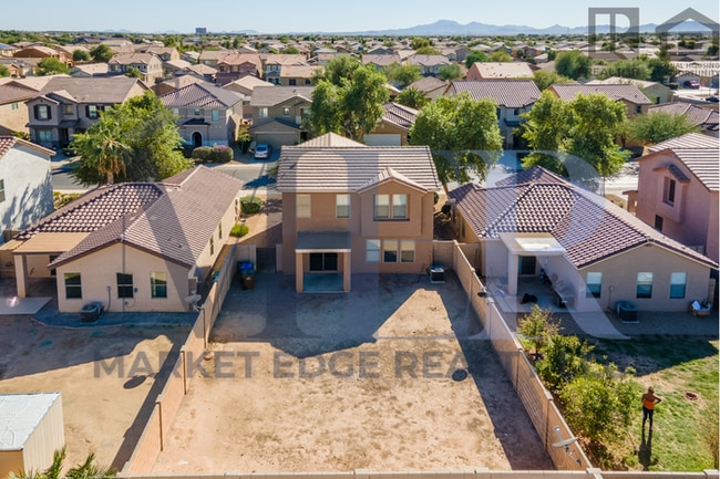 Building Photo - 3Bed/2.5Bath House at Honeycutt Ave/Hogene...