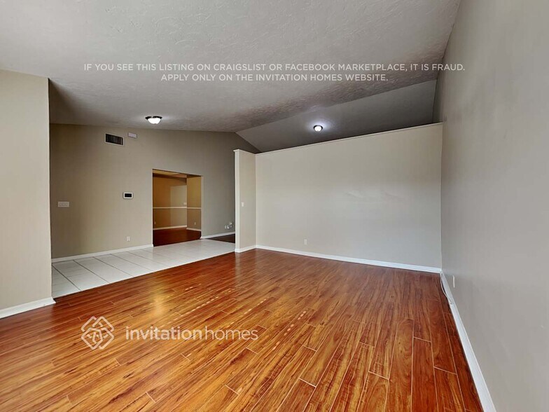 Building Photo - 13427 Kingsbury Dr