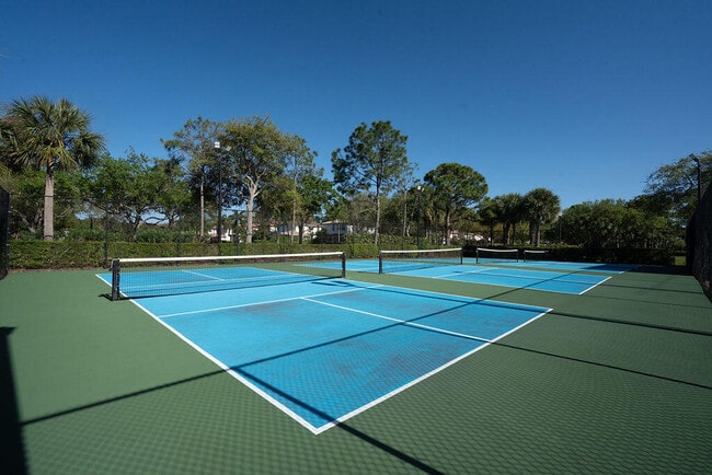 Building Photo - 318 September St