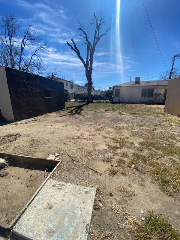 Building Photo - 2527 Chester Ln