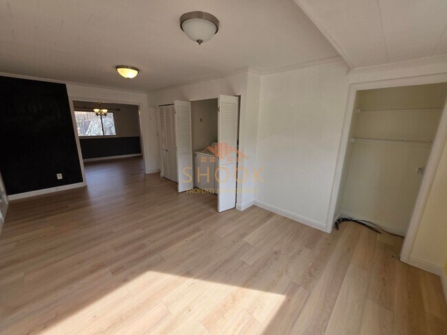 Building Photo - COZY 3BR/1.5BA HOME ON CUL-DE-SAC