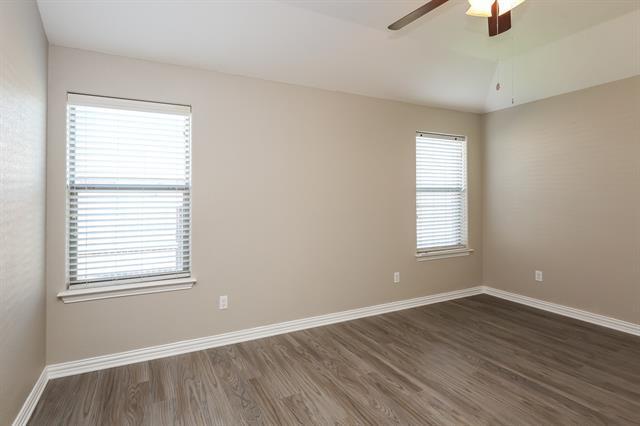 Building Photo - 3428 Heatherbend St