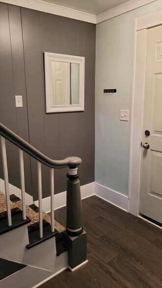 Front foyer - 1803 8th St