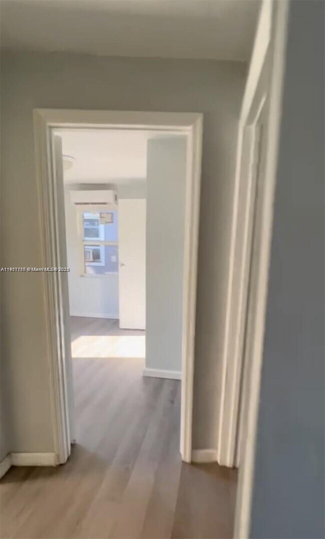 Building Photo - 2864 NW 6th Ct