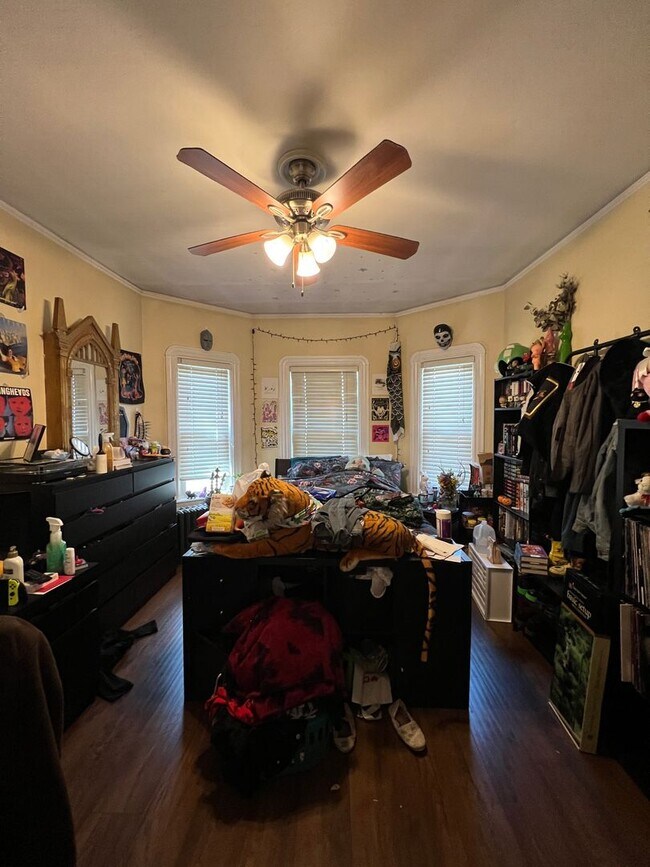 Building Photo - 21 Chandler St