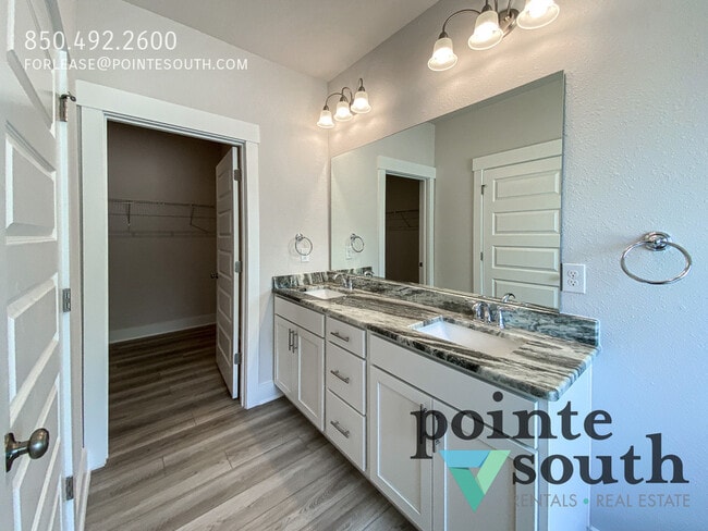 Building Photo - 324 Wickman Ave