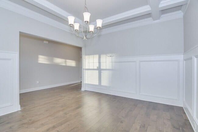 Building Photo - Large House in Grovetown!