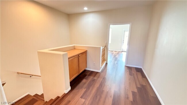 Building Photo - 1525 Spiced Wine Ave