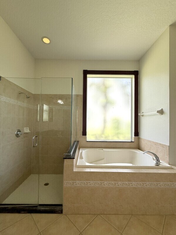 Building Photo - 15224 Kestrelrise Dr