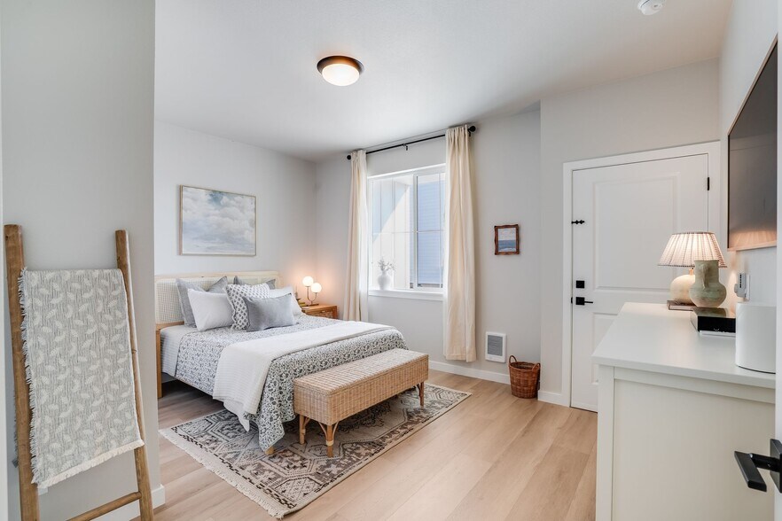 Building Photo - 16909 SW 132nd Ter