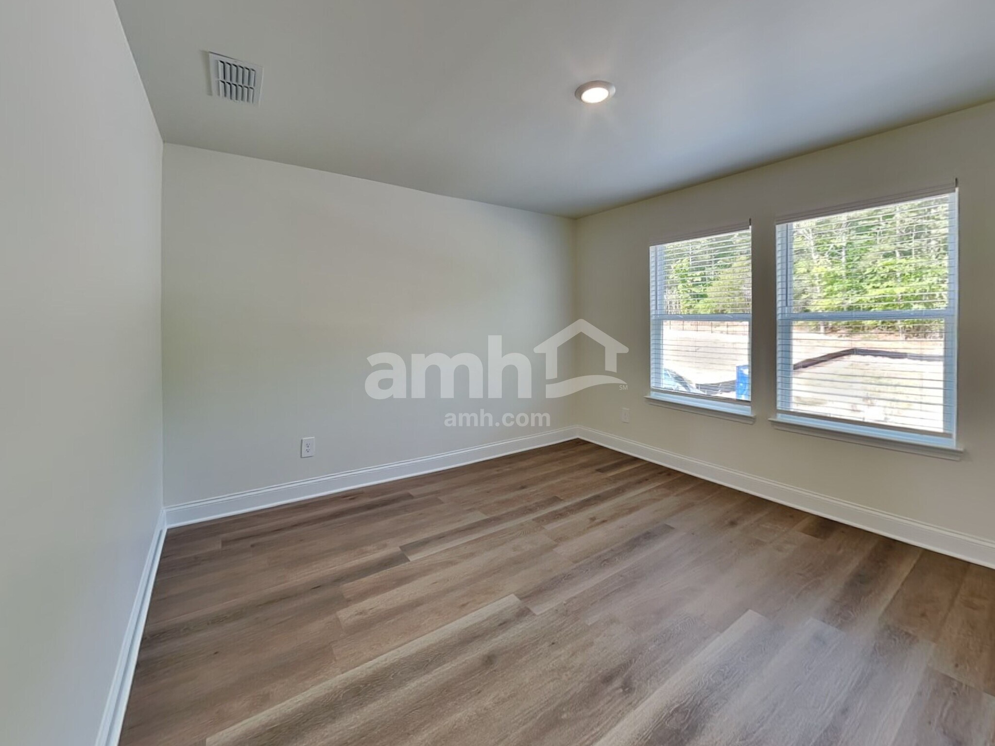 Building Photo - 3307 Emzy Dr