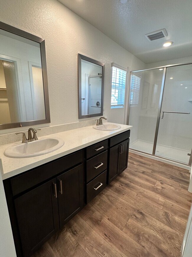 Building Photo - 7820 Rivermeadow Wy