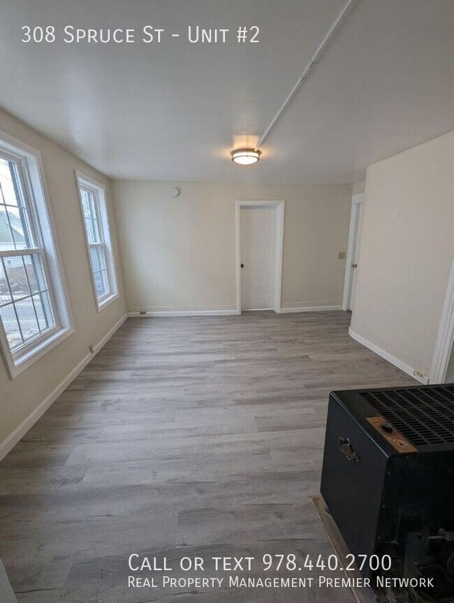 Building Photo - 308 Spruce St