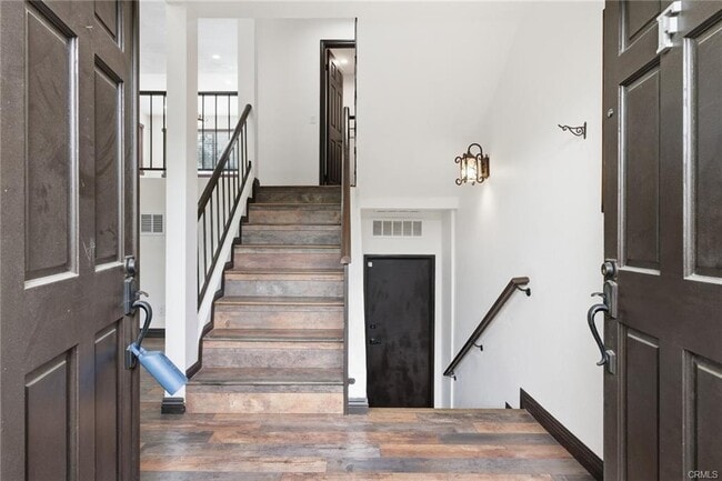 Building Photo - 26128 Alizia Canyon Dr